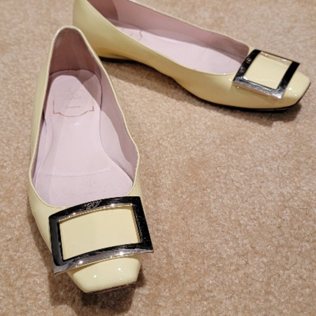 Roger Vivier Trompette Ballerinas Yellow Patent Leather Shoe Eur. 35